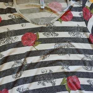 EUC Medium Unicorn Lularoe Perfect Tee